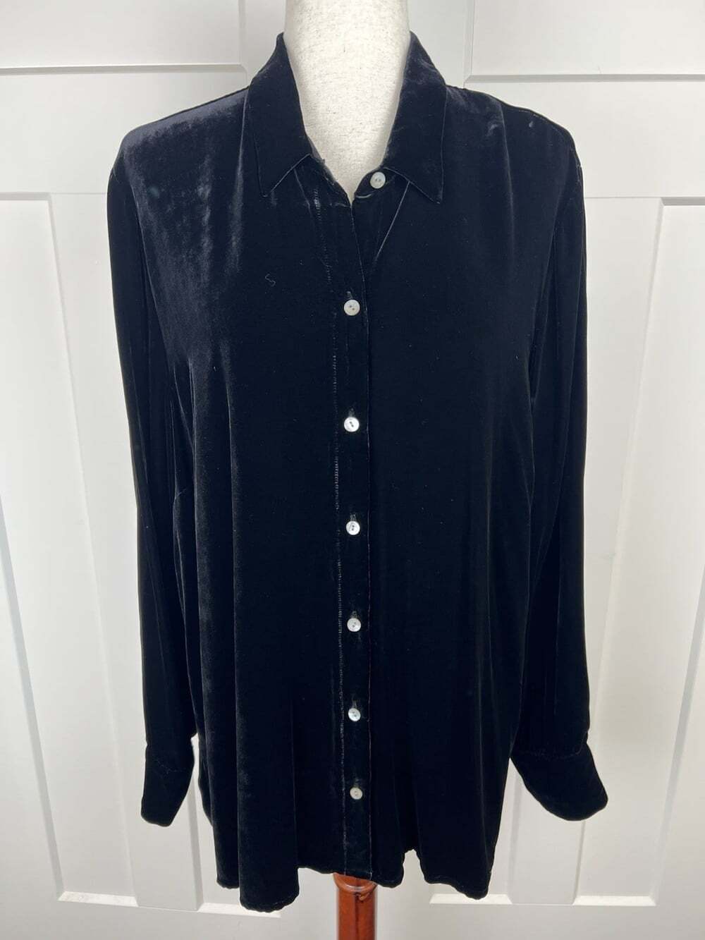 J Jill Black Silk Blend Velvet Tunic Shirt XL Button Front Classic
